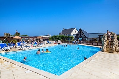 camping normandie bord de mer piscine extérieure